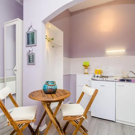 Tenega Apartment *