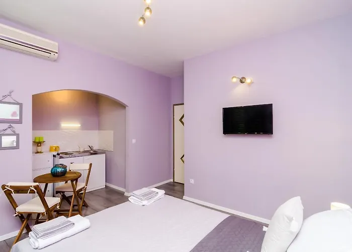 Tenega Appartement *